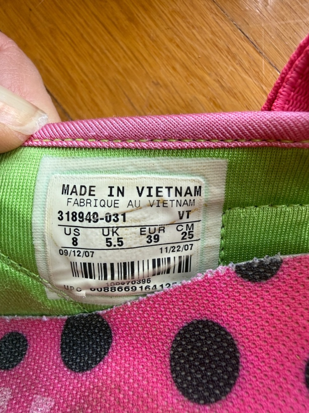 Nike Women’s Black Slip-On Ballerinas + Nike Black/Pink Ballerinas (2pr/1price!) - Picture 11 of 12